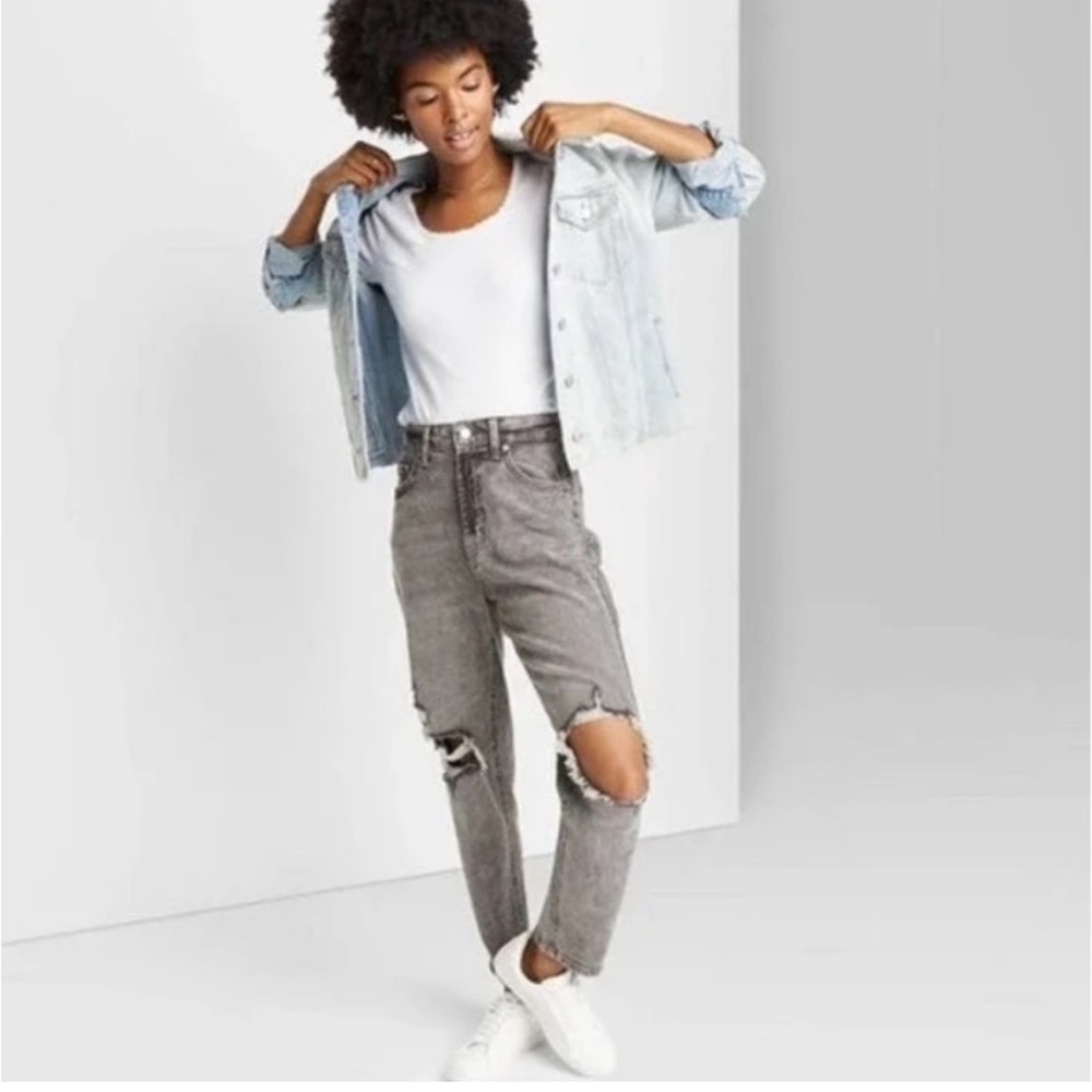 Wild Fable Highest Rise Distressed Mom Jean in grey. Size 00